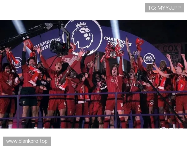 🔥利物浦万人空巷盛典全城沸腾红军英超夺冠游行激情点燃夜空