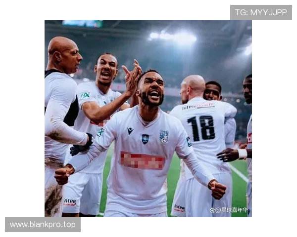 法乙半场战况:拉古贝尔远射险些破门 梅斯与敦刻尔克互交白卷