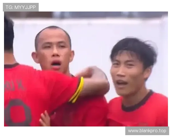 黄政宇单后腰搭配四后卫阵容 国足防守形势堪忧